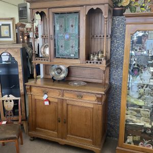 Antique belgium hunt hutch with leaded glass door